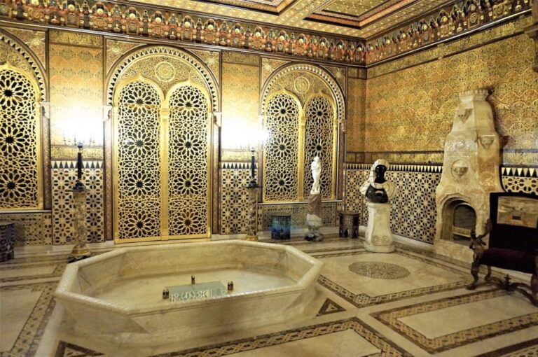 Visit to the luxurious Yusupov Palace, scene of the murder of Rasputin